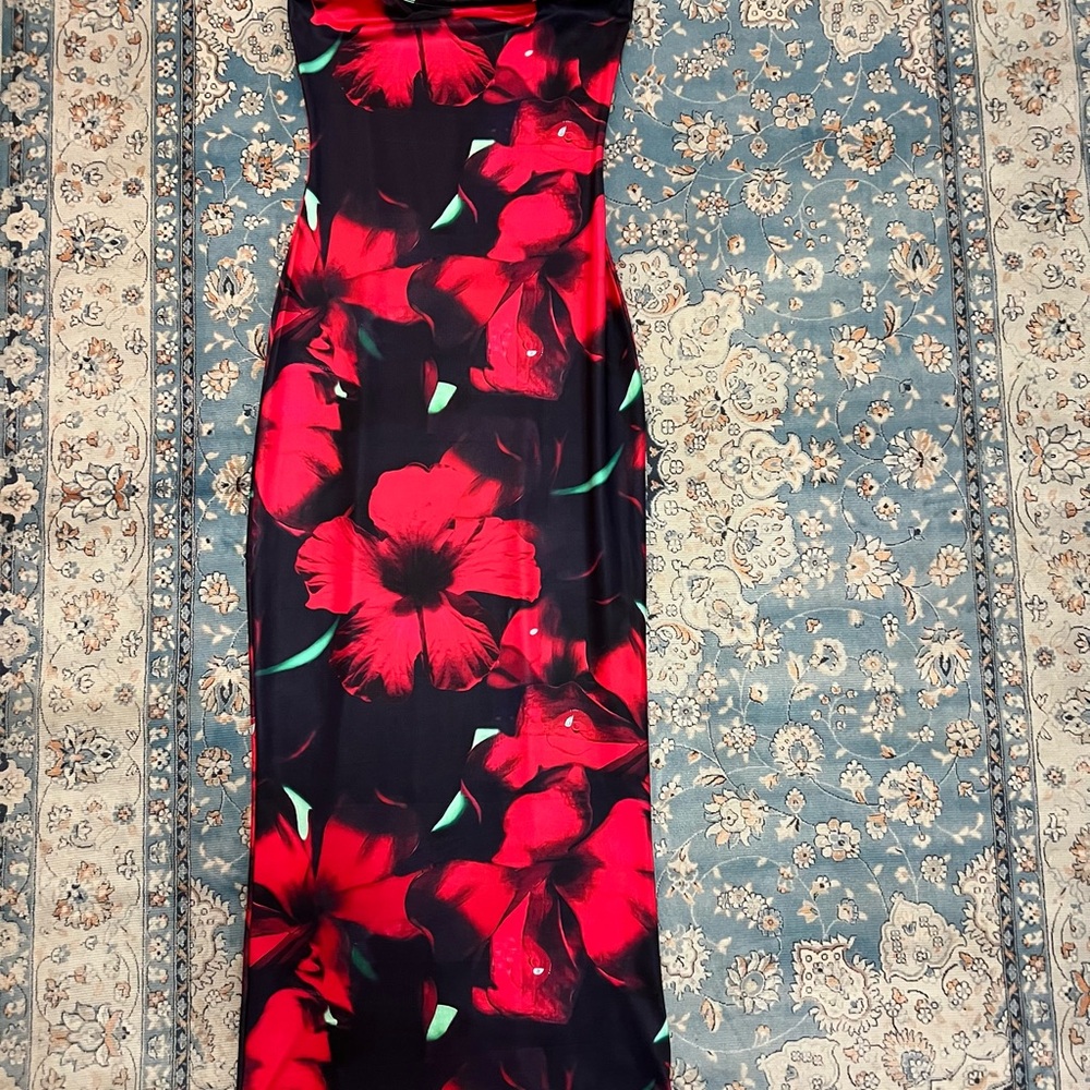Elegant Red Floral Strapless Dress